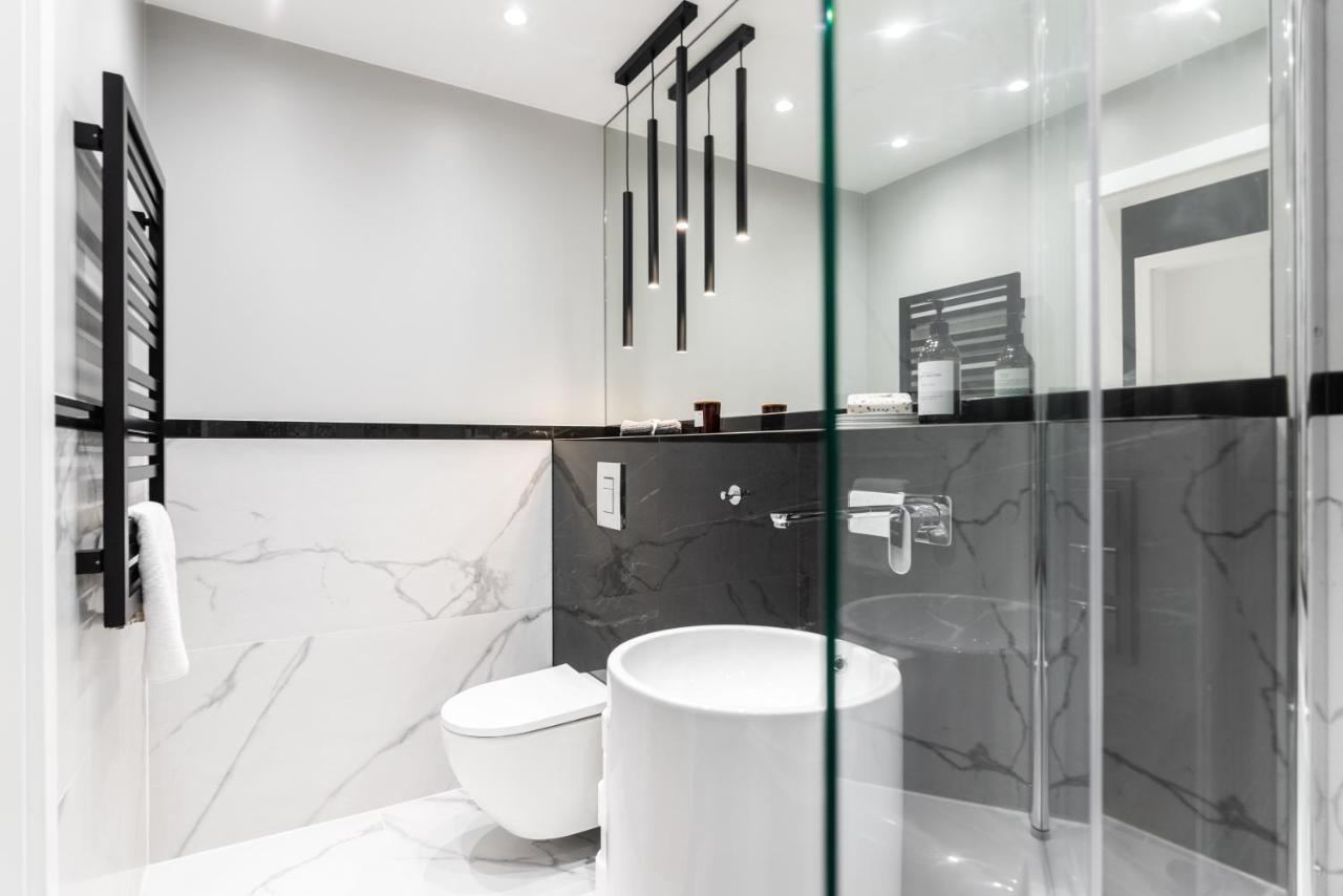 Riverside Premium Class Apartment - By Upstairs คราคูฟ ภายนอก รูปภาพ